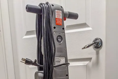 Handle with the spray trigger